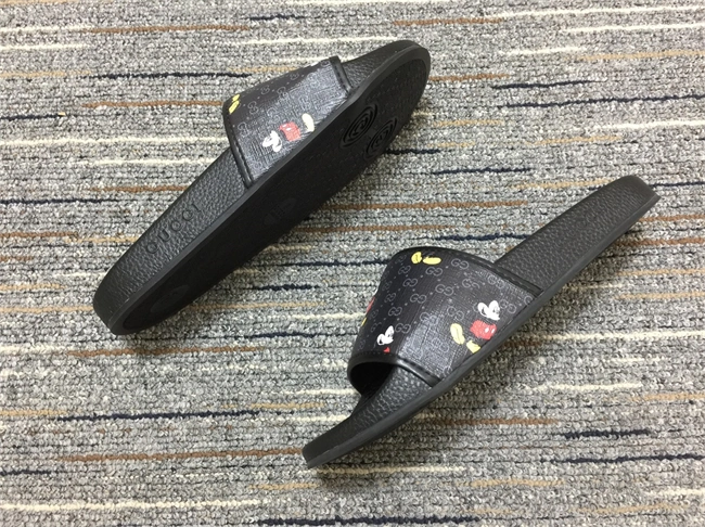 StreetReady Gucci Slide 438