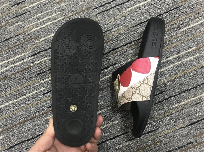 Gucci Slide Stylish 376