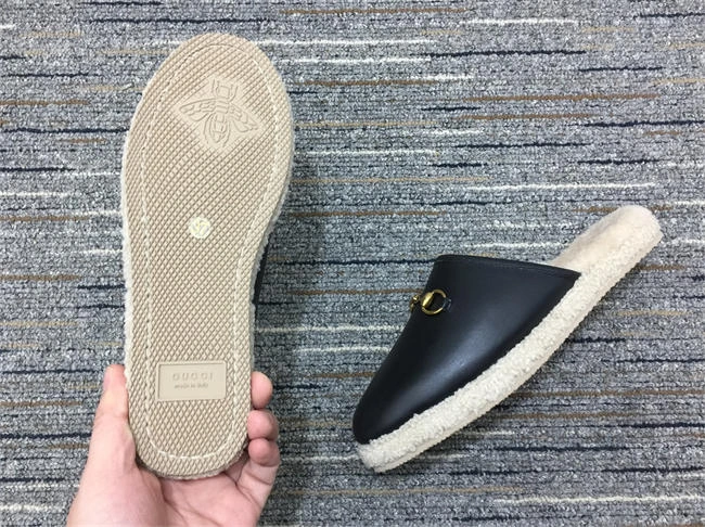 Gucci Slipper Effortless 501