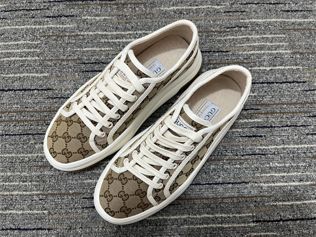 Affordable Palace Gucci Tennis 1977 Sneaker FashionForward 68