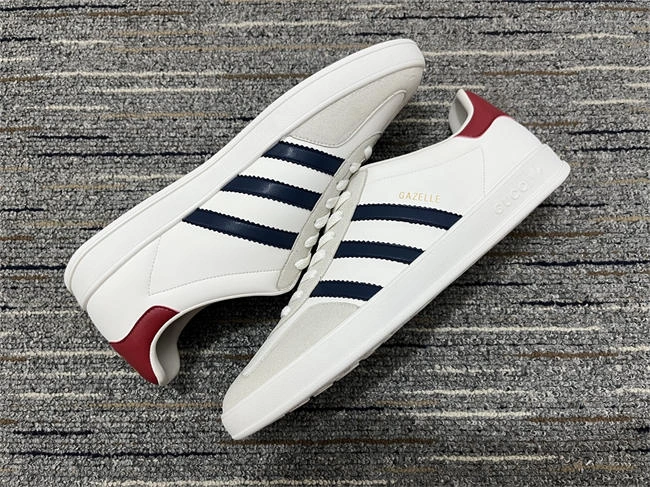 Flexible Gucci X Adidas 52