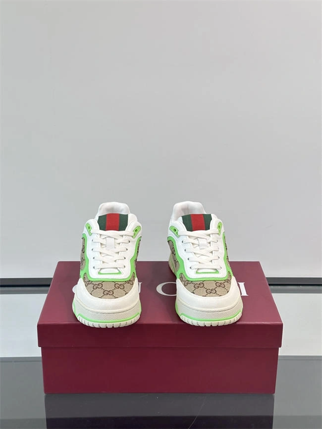 Gucci Classic 14
