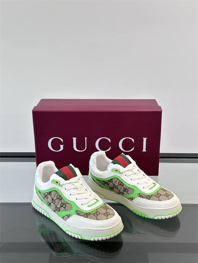 Gucci Classic 14