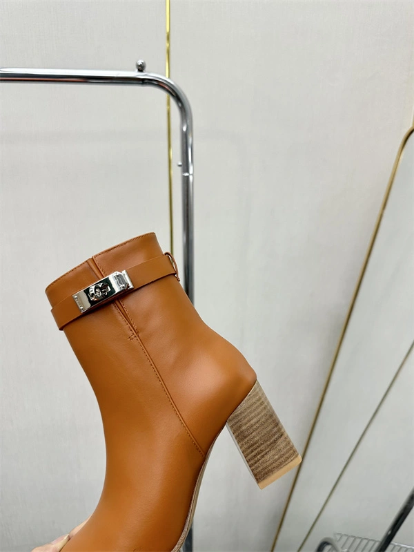 Aaa replica Comfortable H Boot 2416