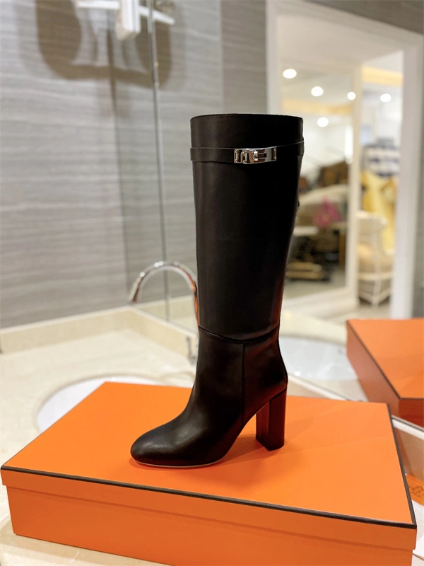 Affordable H Boot 2426