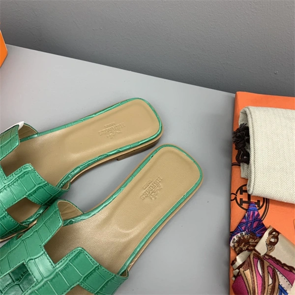 Aaa replica H Slipper Refined 2328
