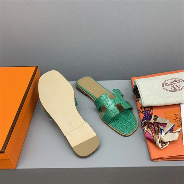 Aaa replica H Slipper Refined 2328