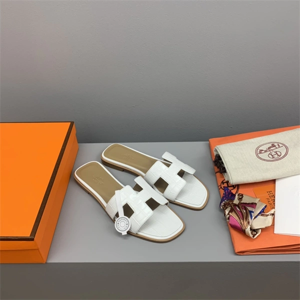 Aaa replica H Slipper Refined 2328