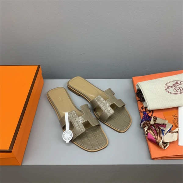 Aaa replica H Slipper Refined 2328