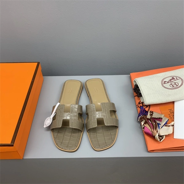 Aaa replica H Slipper Refined 2328