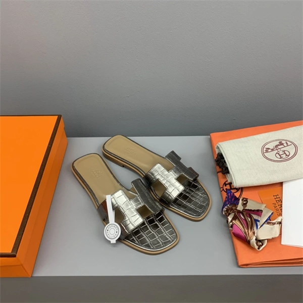 Aaa replica H Slipper Refined 2328