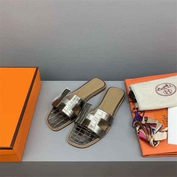 Aaa replica H Slipper Refined 2328