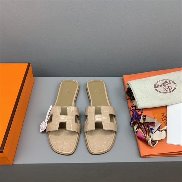 Aaa replica H Slipper Refined 2328