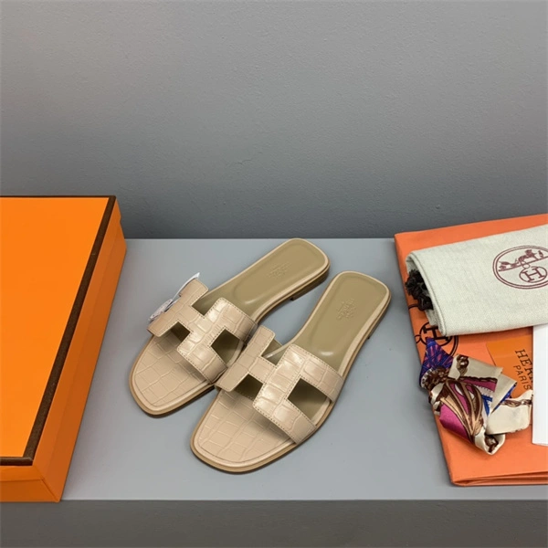 Aaa replica H Slipper Refined 2328