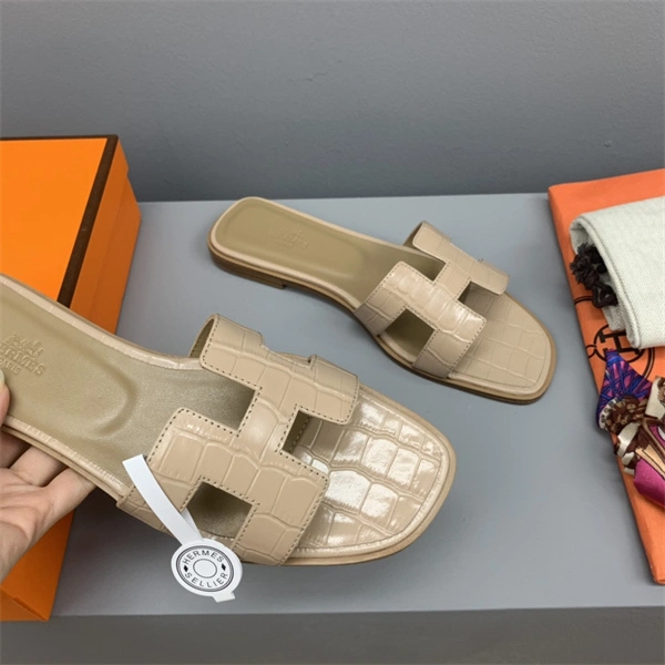 Aaa replica H Slipper Refined 2328