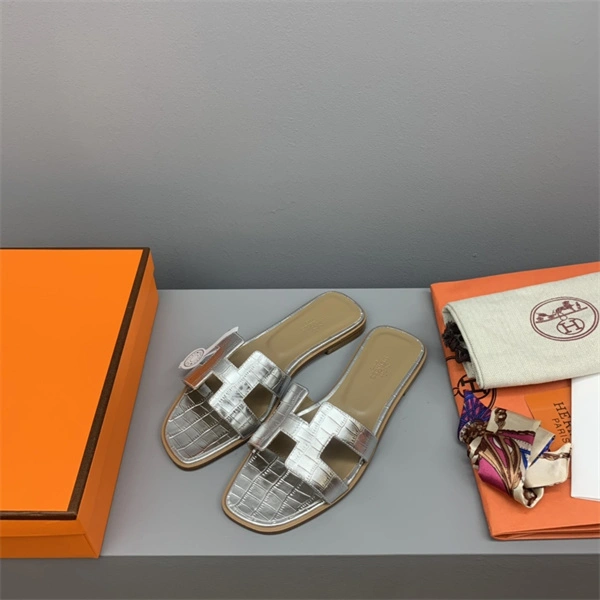 Aaa replica H Slipper Refined 2328