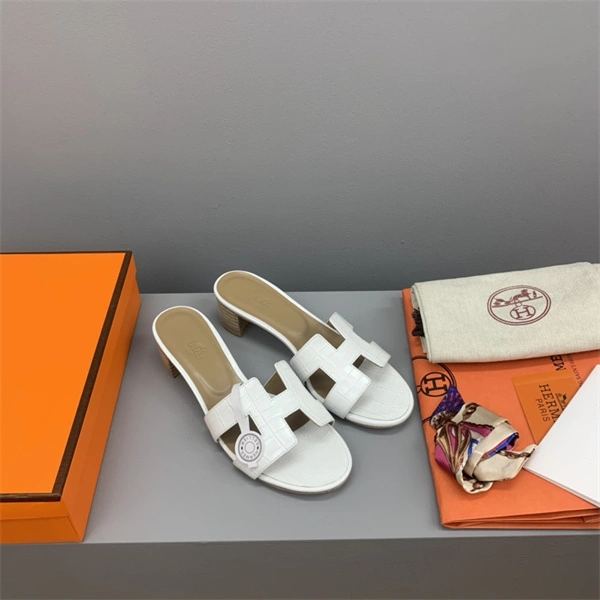 Timeless H Slipper 2385
