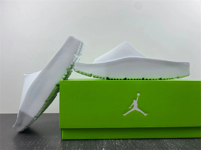 HYPE Breathable Jordan Hex Slide DQ8992- 5387