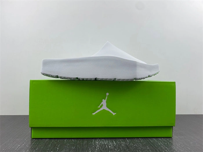 HYPE Breathable Jordan Hex Slide DQ8992- 5387