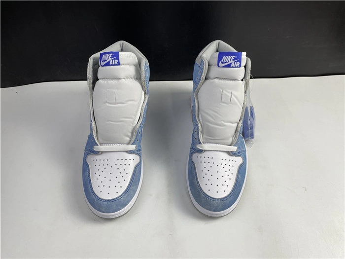 HYPE Sustainable Jordan1 Retro Hyper Royal Smoke Grey 555088- 3603