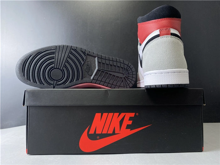 HYPE Jordan1 Retro Light Smoke Grey 555088- Fashionable 3738