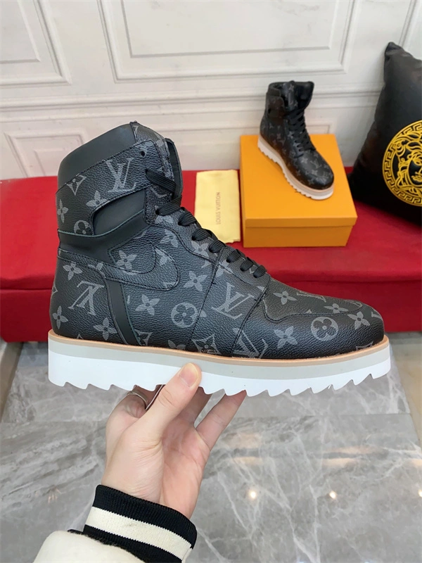 First bag ru LV x Nike Sneaker Modern 1965