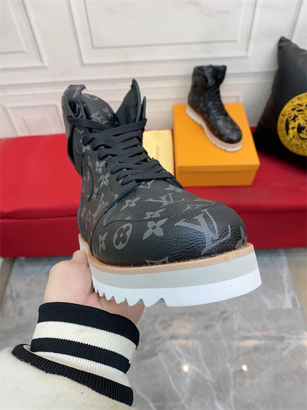 First bag ru LV x Nike Sneaker Modern 1965