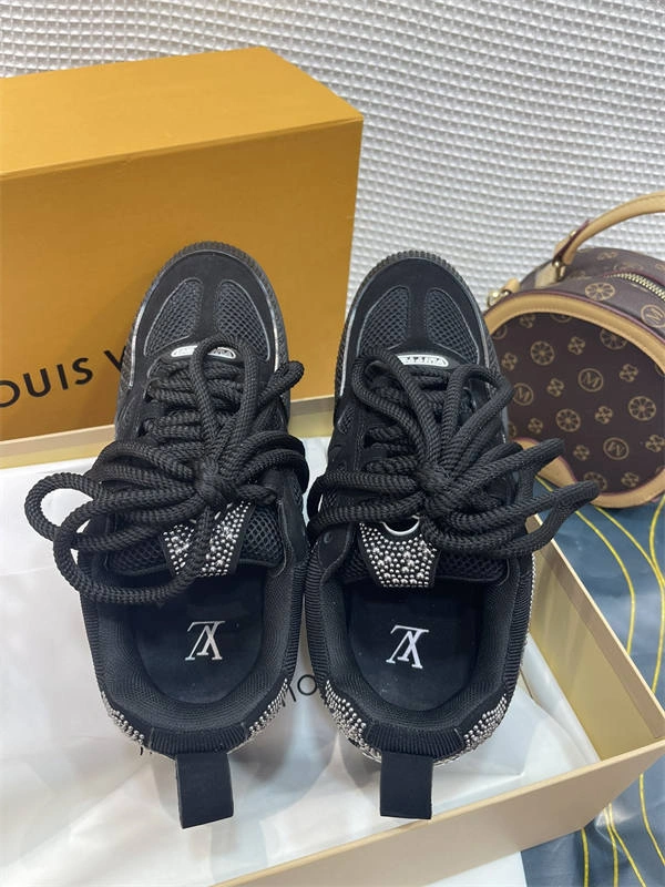 Aaa replica watch LV WellDesigned 1753
