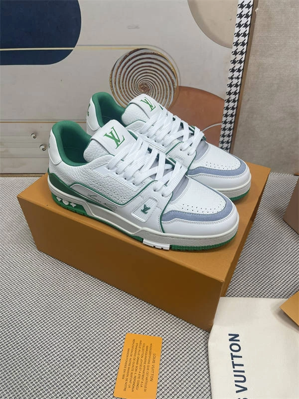 Affordable Palace LV FreshLook 1772