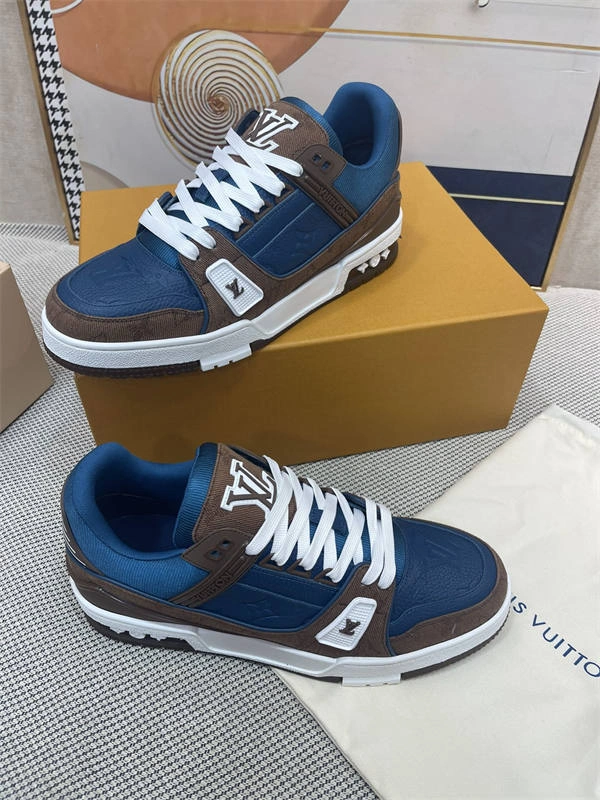 LV Comfortable 1782