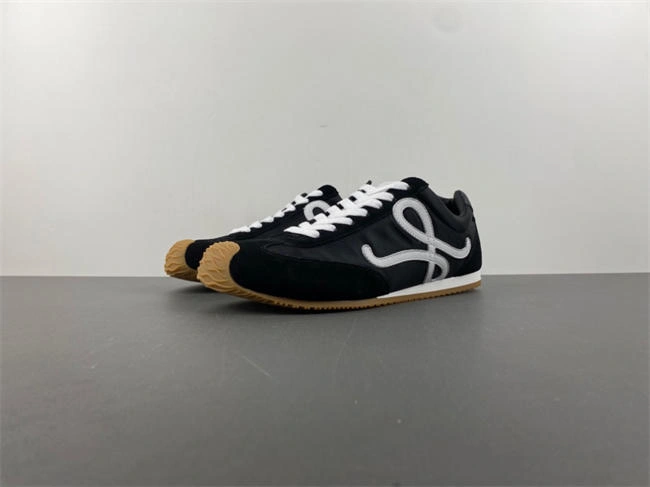 MAX Loewe Ballet Runner TopPick 2448