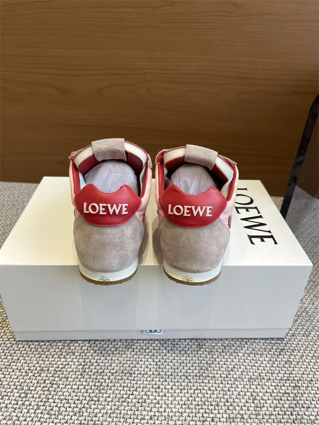 Rep Husky Elegant Loewe Sneaker 2470