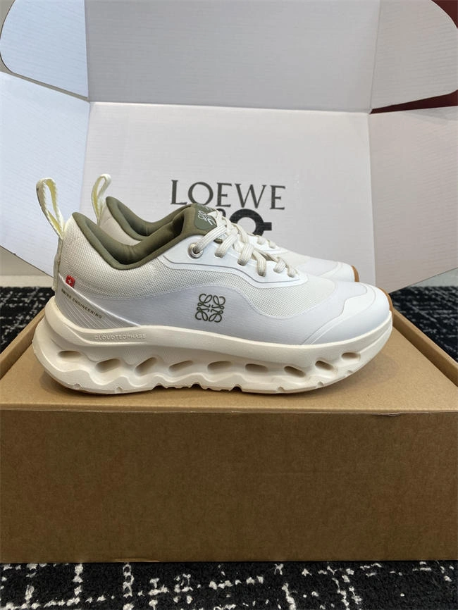 Rep MAX Loewe Sneaker Classic 2461