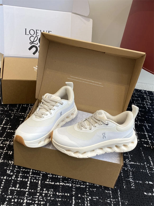 Cheap Modern Loewe Sneaker 2451