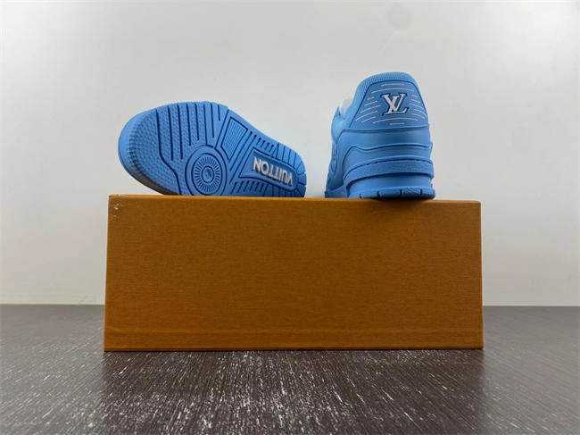 Rep Husky Louis Vuitton LV trainer Efficient 2136