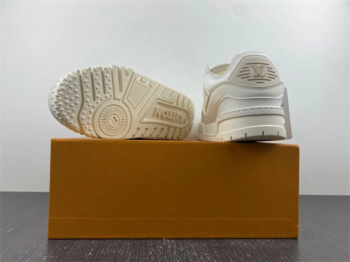 Rep MAX WaterResistant Luis Vitton LV Trainer Maxi White 1AB8RN 1709