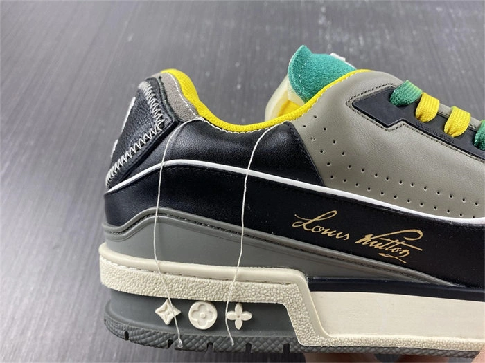 Rep Husky ModernLook Luis Vitton Trainer Green SS21 1A8QA 2146