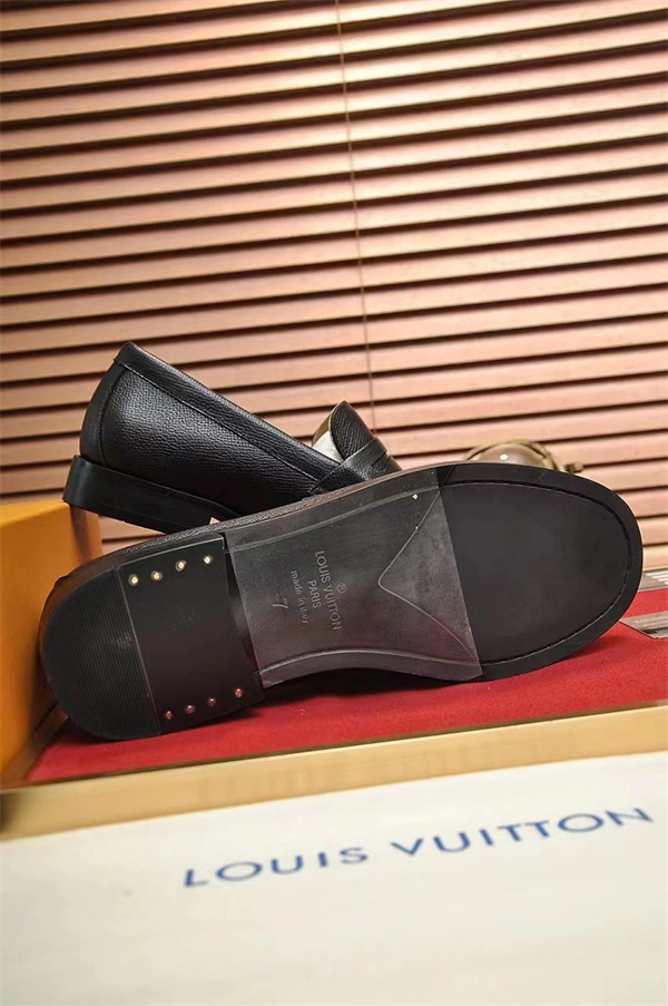 Vibrant Lv Loafer 1932