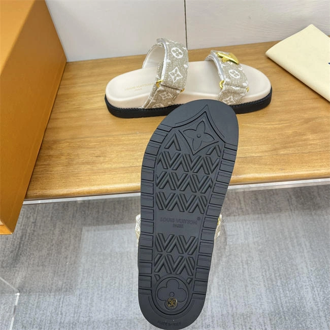 Cheap Lv Slipper TechFriendly 5555