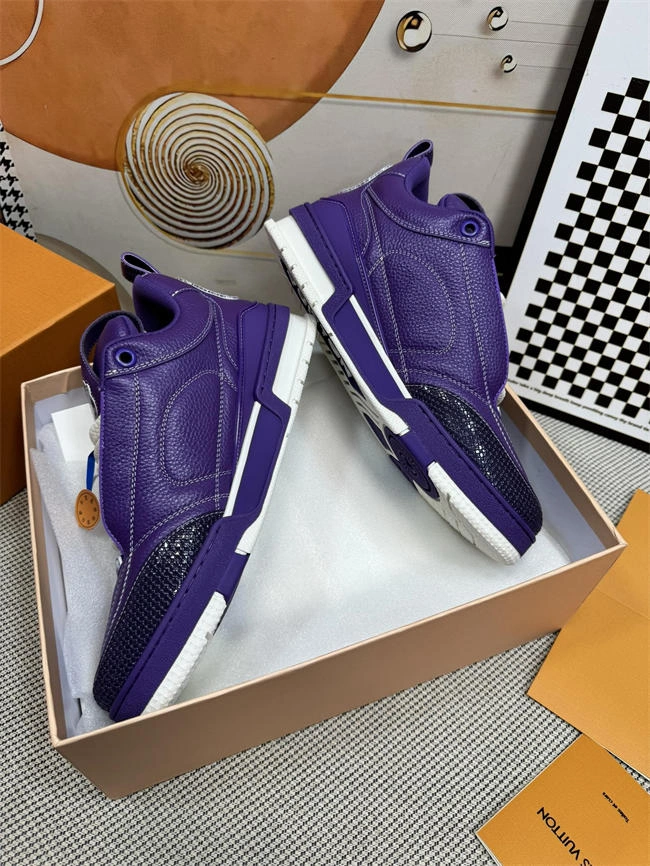 Cheap Refined Lv Trainer Sneaker 2105