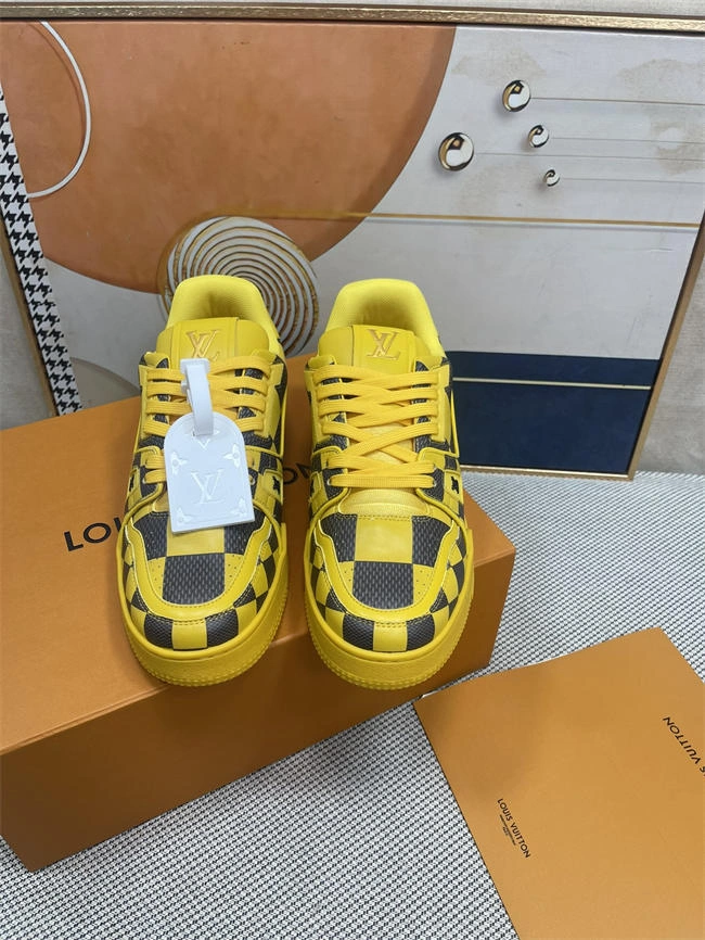 Cheap Lv Trainer Sneaker Durable 2097