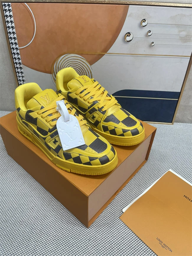 Cheap Lv Trainer Sneaker Durable 2097