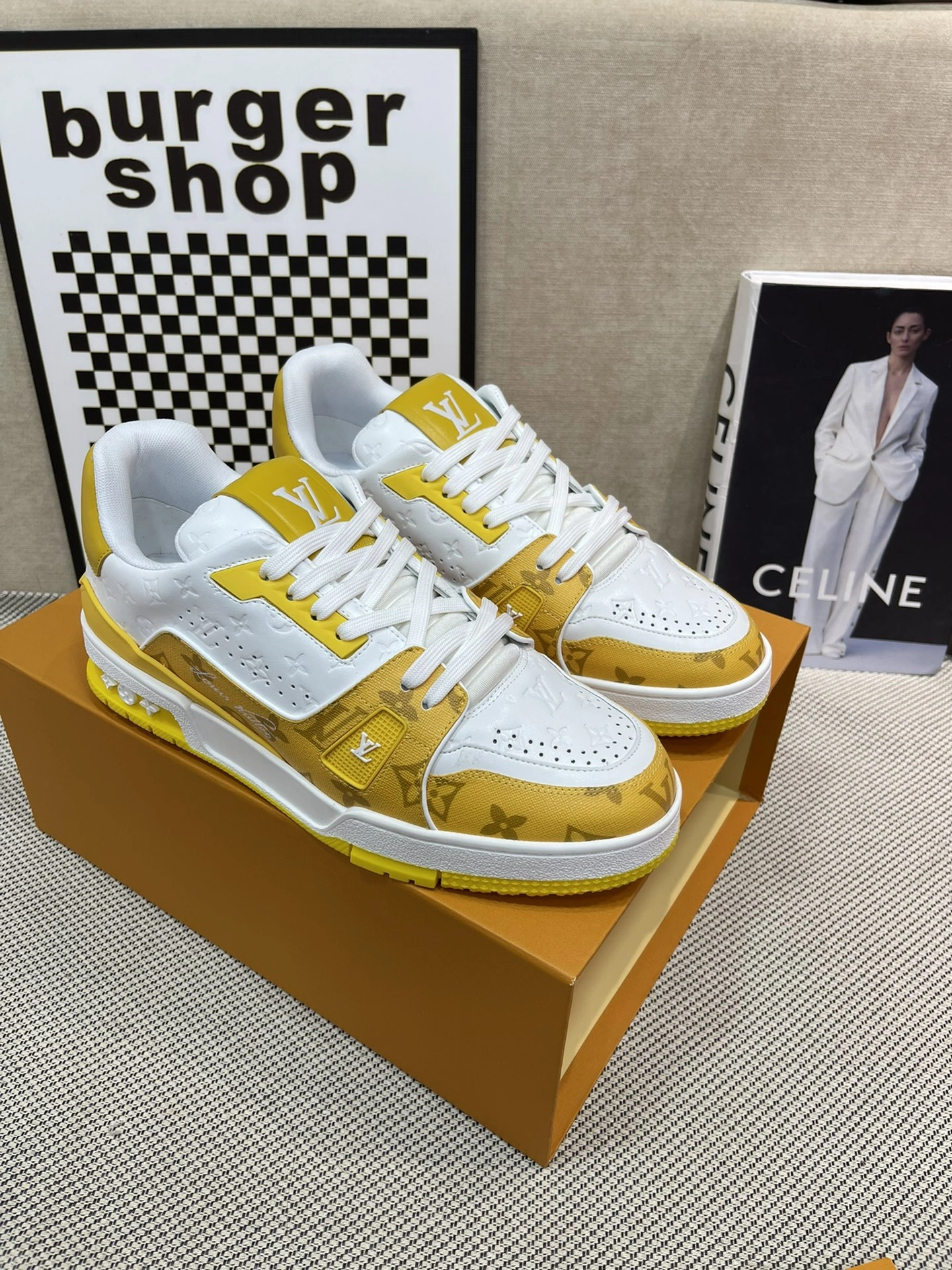 Palace Lv Trainer Sneaker Unique 2117