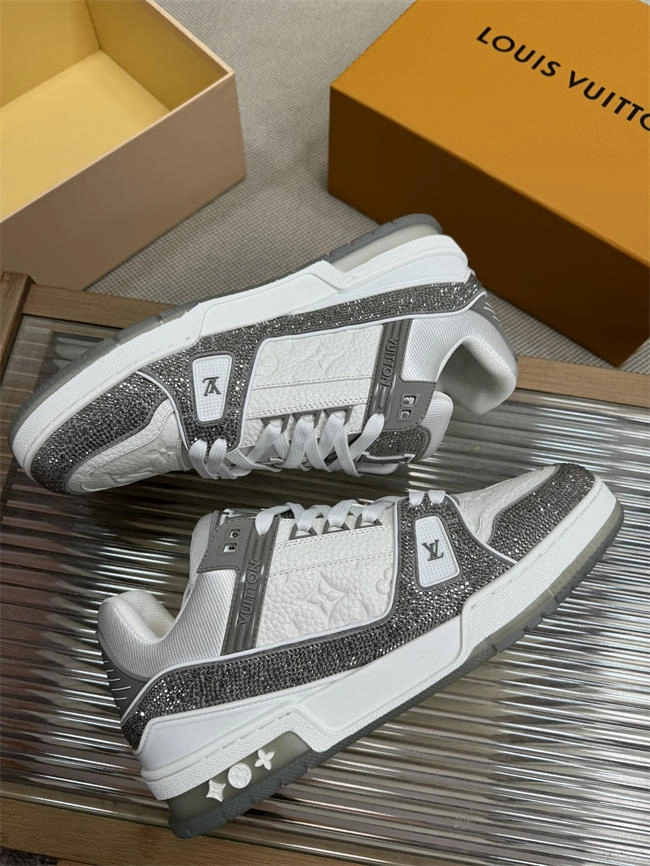 Cheap Hot Lv Trainer Sneaker WeatherProof 2011