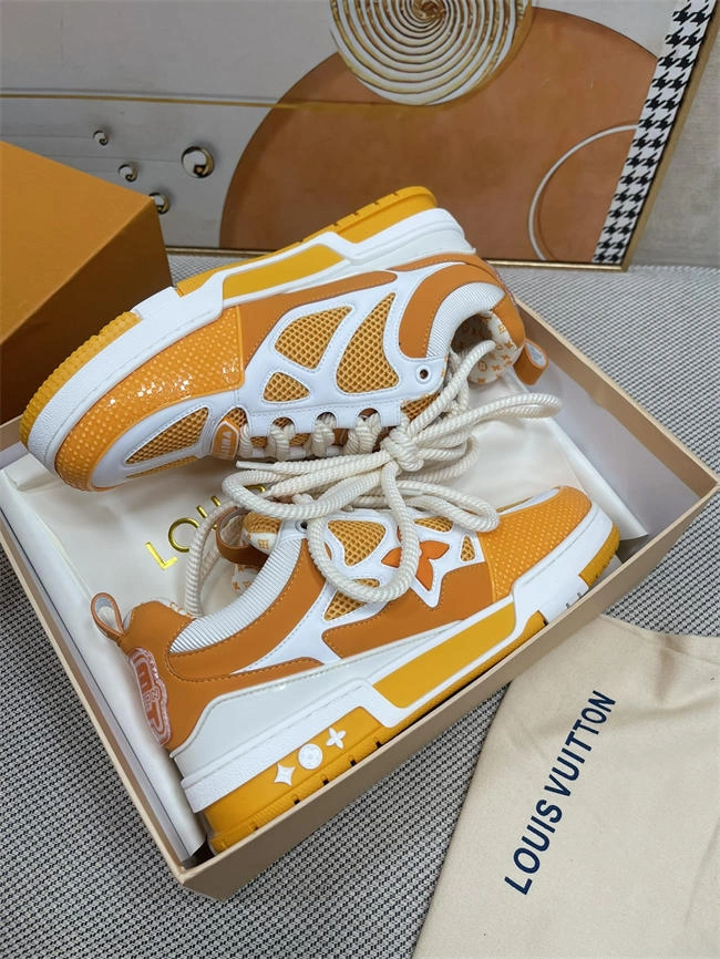 Aaa replica watch Lv Trainer Sneaker Sporty 2033