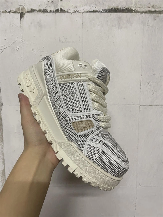 Rep Lv Trainer Sneaker Original 2050