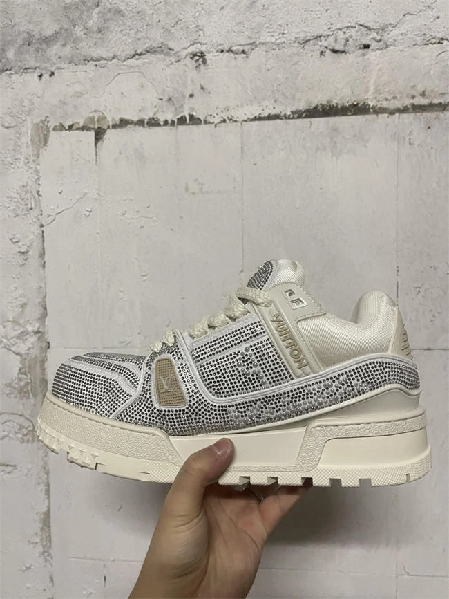 Rep Lv Trainer Sneaker Original 2050