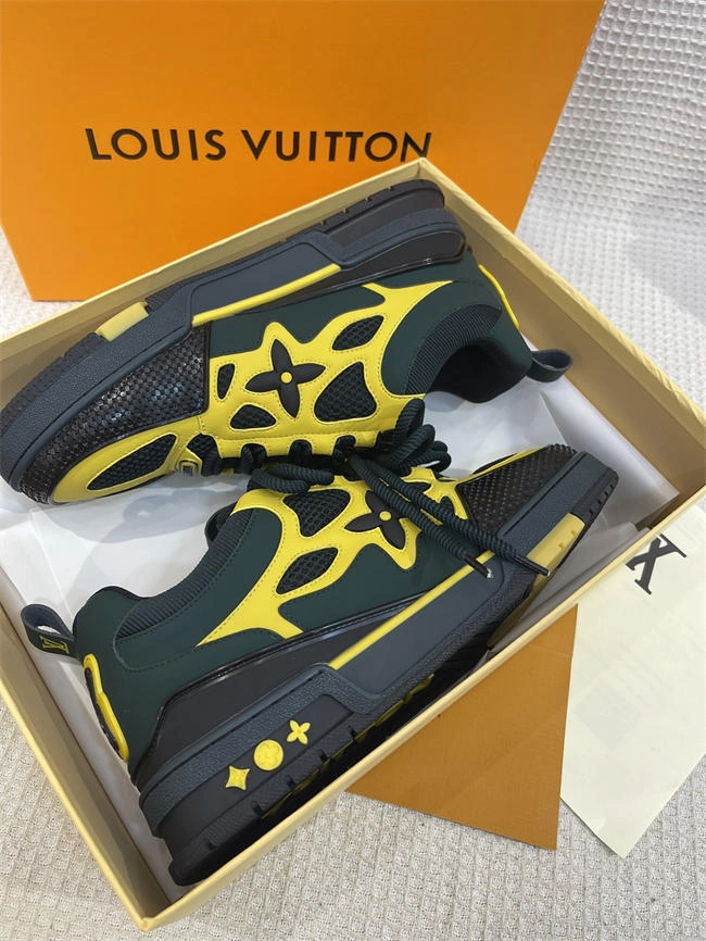 Affordable Palace FlexibleFit Lv Trainer Sneaker 2056