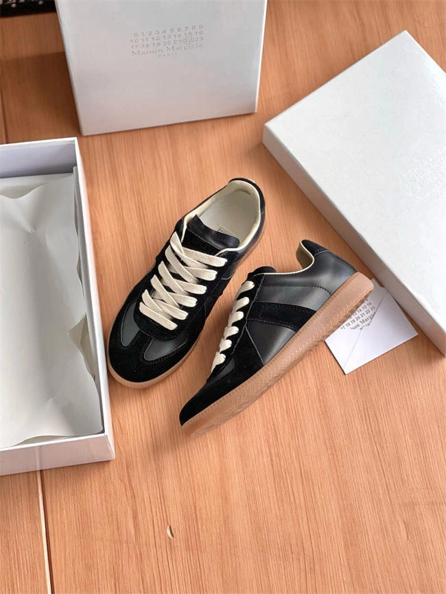 HYPE Stretchable Maison Martin Margiela Sneaker 2986