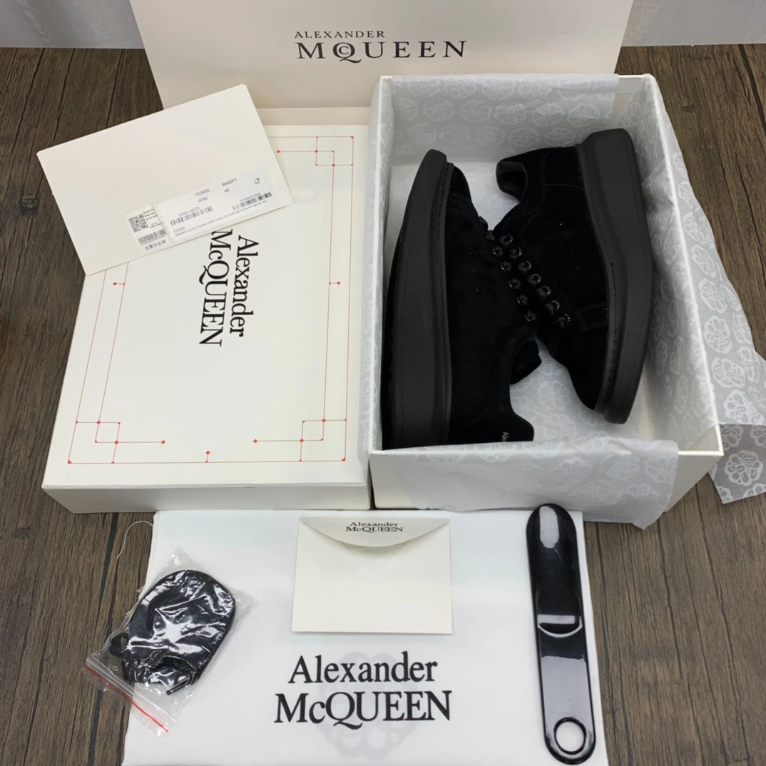 Cheap Versatile McQuen Triple Black 553761WHV 2496